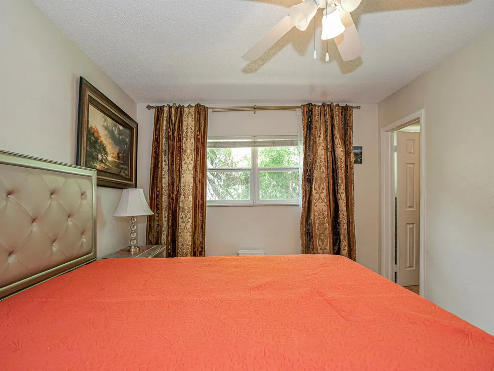 923 22nd Place #219 Vero Beach, FL 32960
