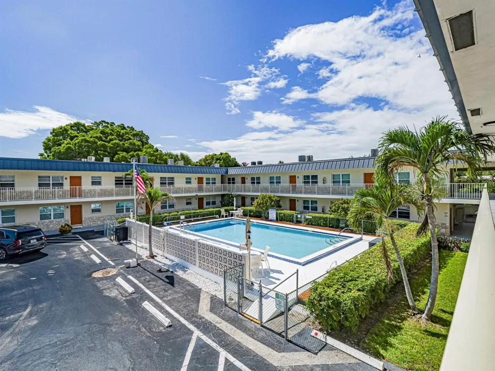 923 22nd Place #219 Vero Beach, FL 32960