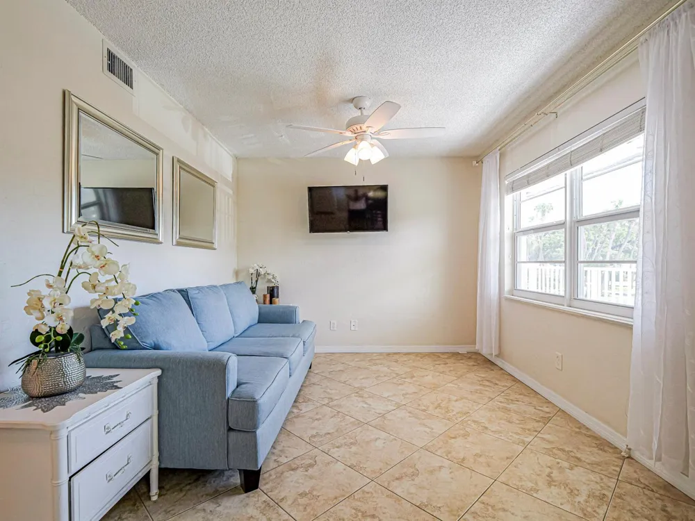 923 22nd Place #219 Vero Beach, FL 32960