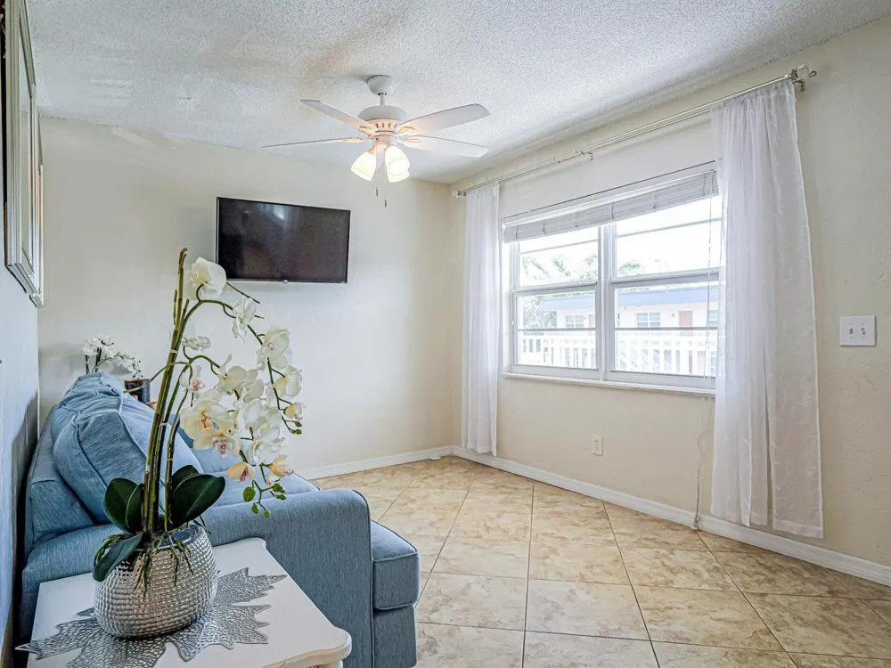 923 22nd Place #219 Vero Beach, FL 32960