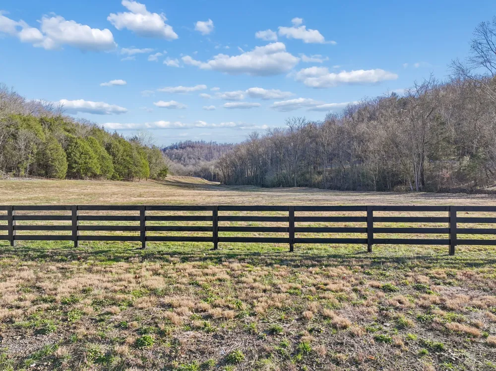 215 Hickman Creek Road S Hickman, TN 38567