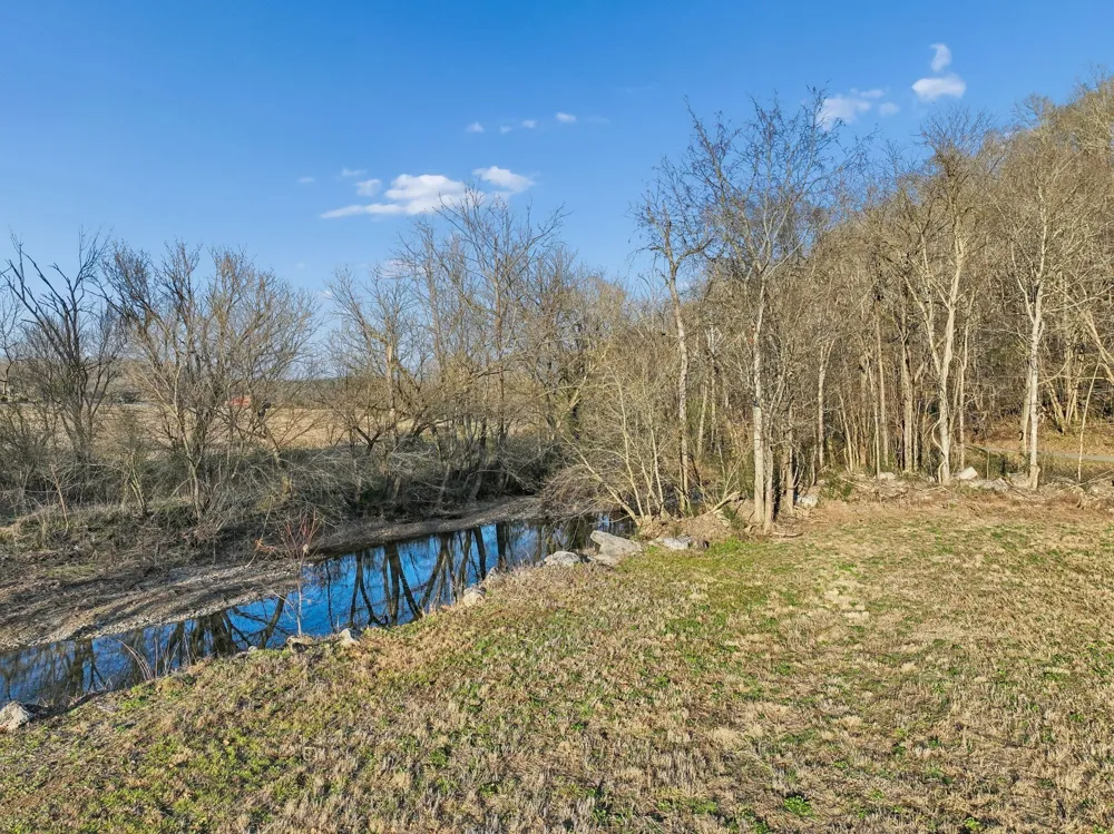 215 Hickman Creek Road S Hickman, TN 38567