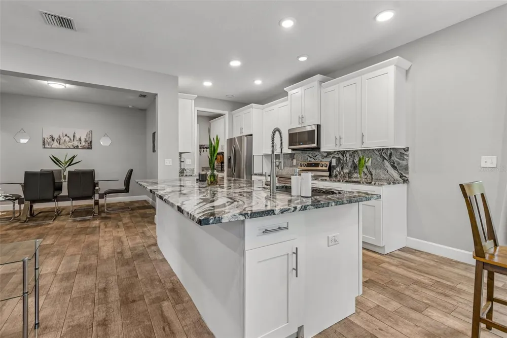 21620 TEAL COURT Lutz, FL 33549