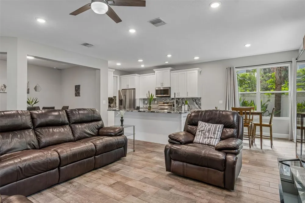 21620 TEAL COURT Lutz, FL 33549