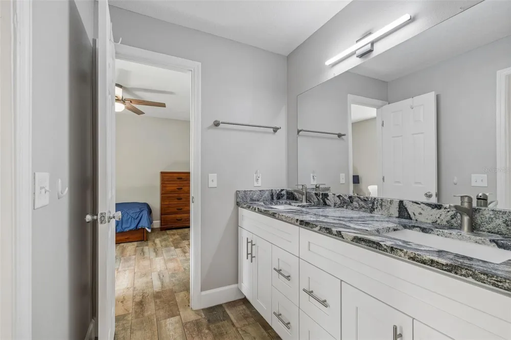 21620 TEAL COURT Lutz, FL 33549