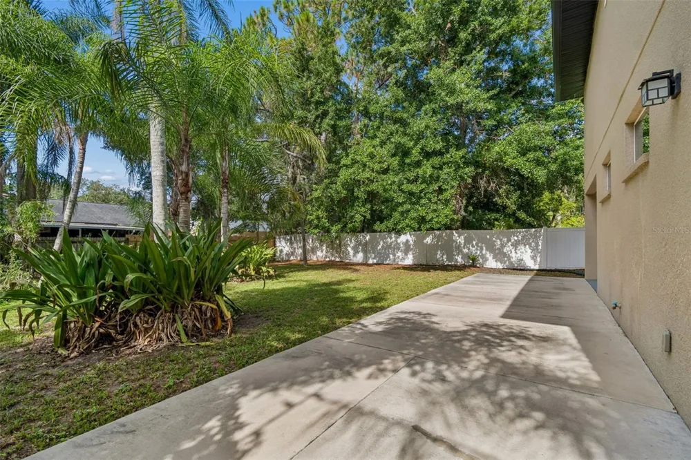 21620 TEAL COURT Lutz, FL 33549
