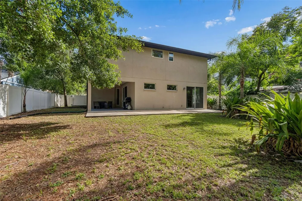 21620 TEAL COURT Lutz, FL 33549