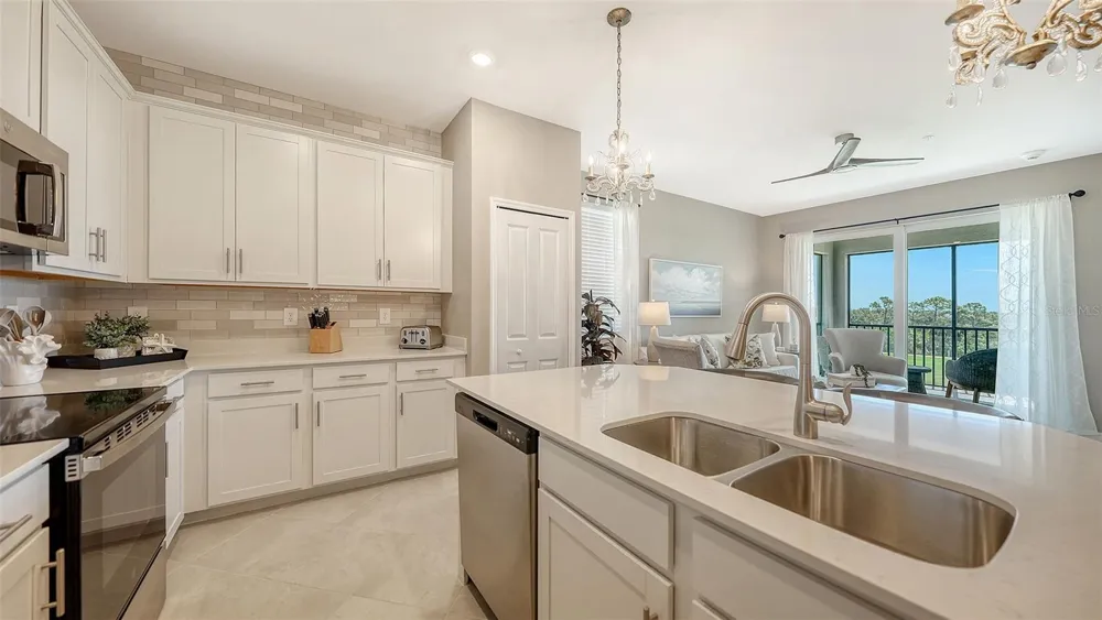 17600 OPAL SAND DRIVE #301 Venice, FL 34293