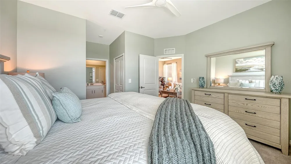 17600 OPAL SAND DRIVE #301 Venice, FL 34293