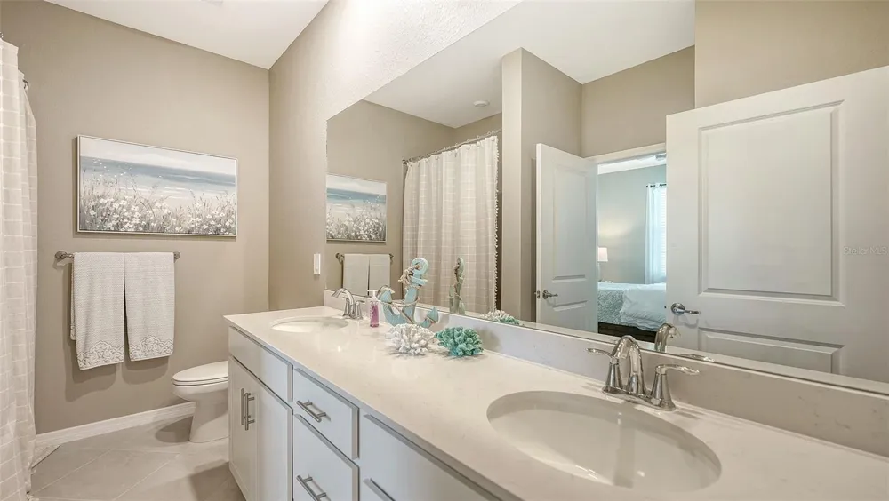 17600 OPAL SAND DRIVE #301 Venice, FL 34293