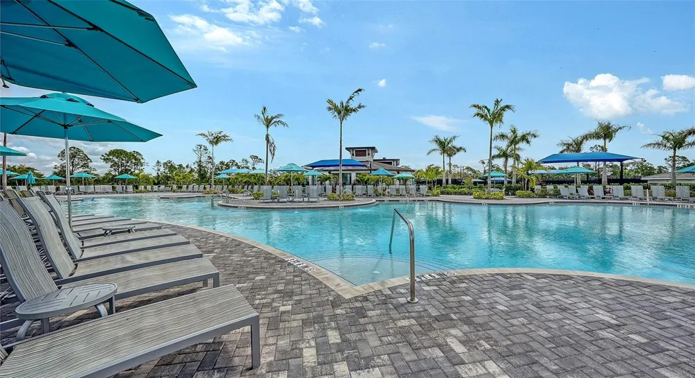 17600 OPAL SAND DRIVE #301 Venice, FL 34293