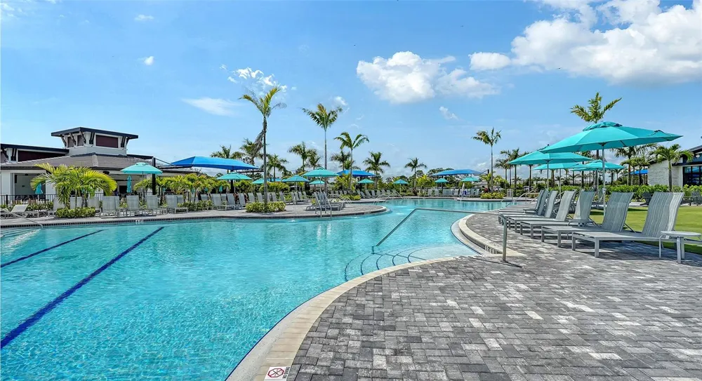 17600 OPAL SAND DRIVE #301 Venice, FL 34293