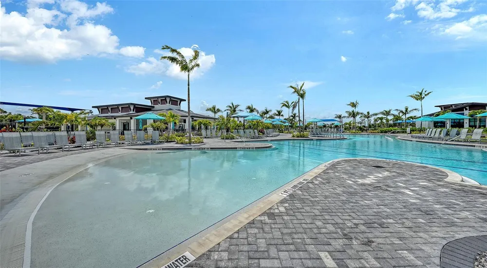 17600 OPAL SAND DRIVE #301 Venice, FL 34293