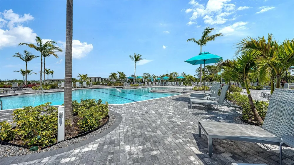 17600 OPAL SAND DRIVE #301 Venice, FL 34293