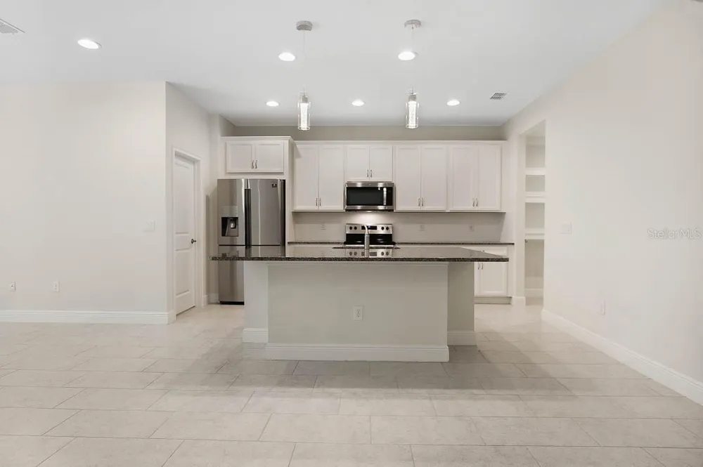 10232 NEWEL VALLEY LOOP Riverview, FL 33569