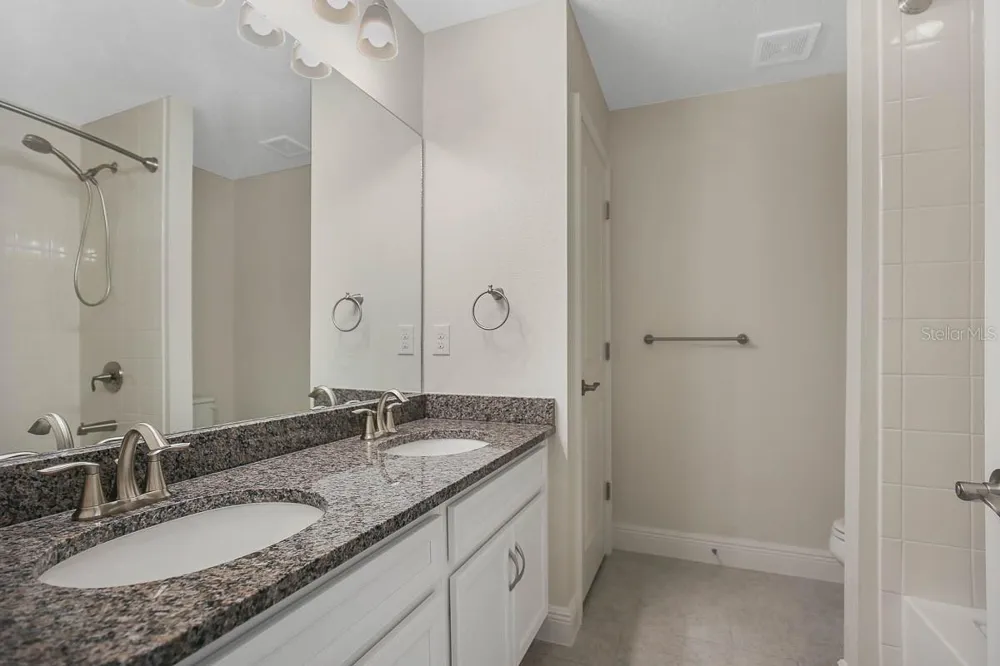 10232 NEWEL VALLEY LOOP Riverview, FL 33569