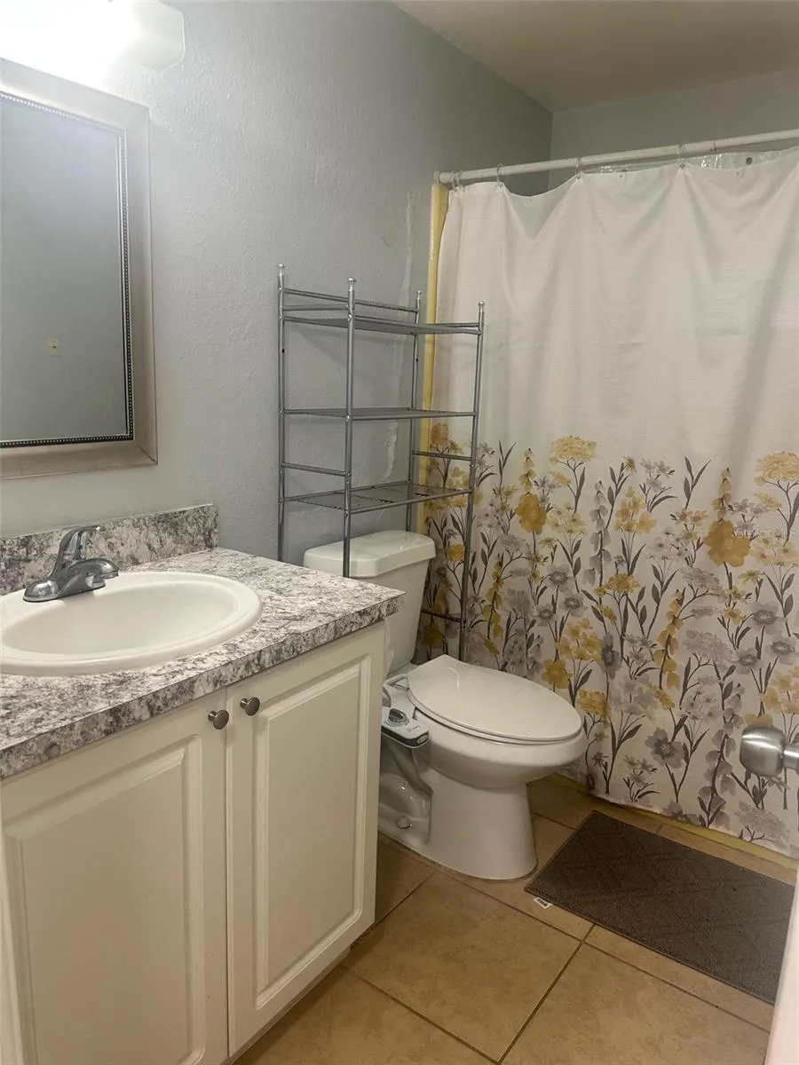 2106 AVALON ROAD Sebring, FL 33870