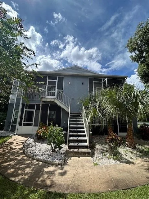 208 NORTHLAKE DRIVE #208