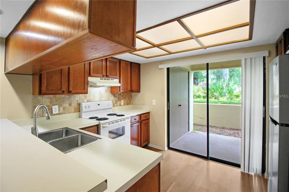135 WOODLAKE WYNDE #135 Oldsmar, FL 34677