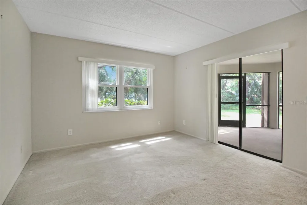 135 WOODLAKE WYNDE #135 Oldsmar, FL 34677