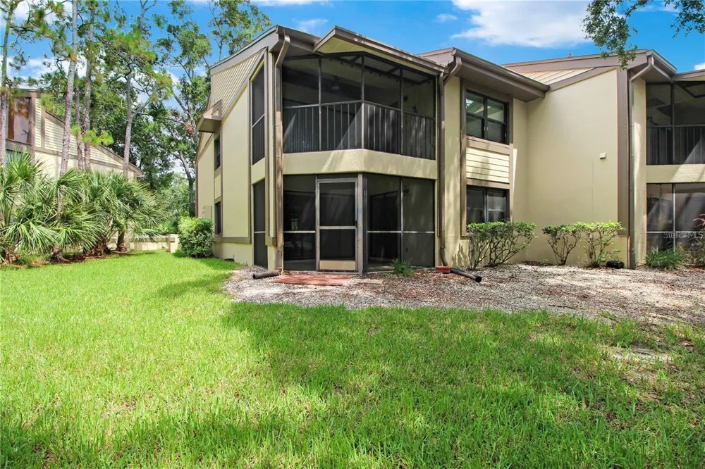 135 WOODLAKE WYNDE #135 Oldsmar, FL 34677