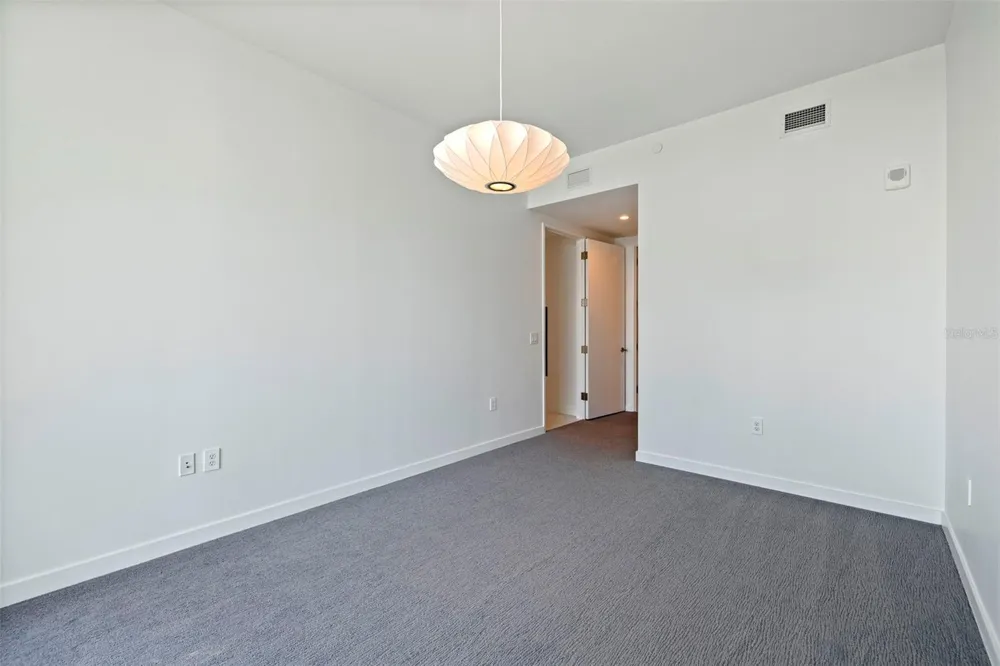 400 CENTRAL AVENUE #1105 St Petersburg, FL 33701