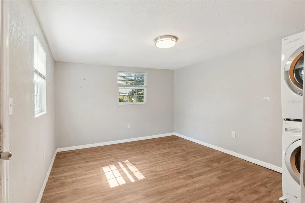 5000 HUPPEL AVENUE Orlando, FL 32811