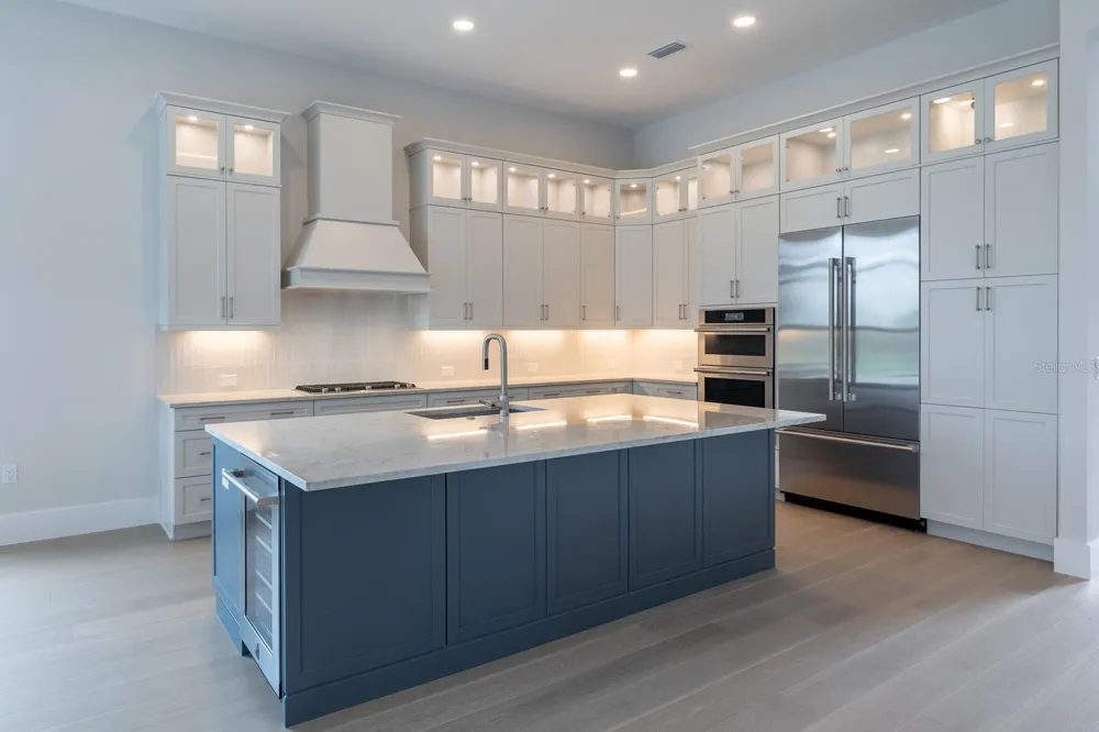257 BLUE PEARL CT. Sarasota, FL 34240