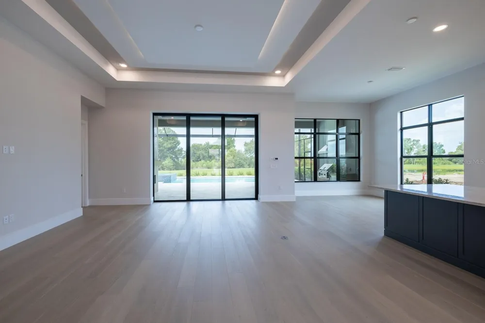 257 BLUE PEARL CT. Sarasota, FL 34240