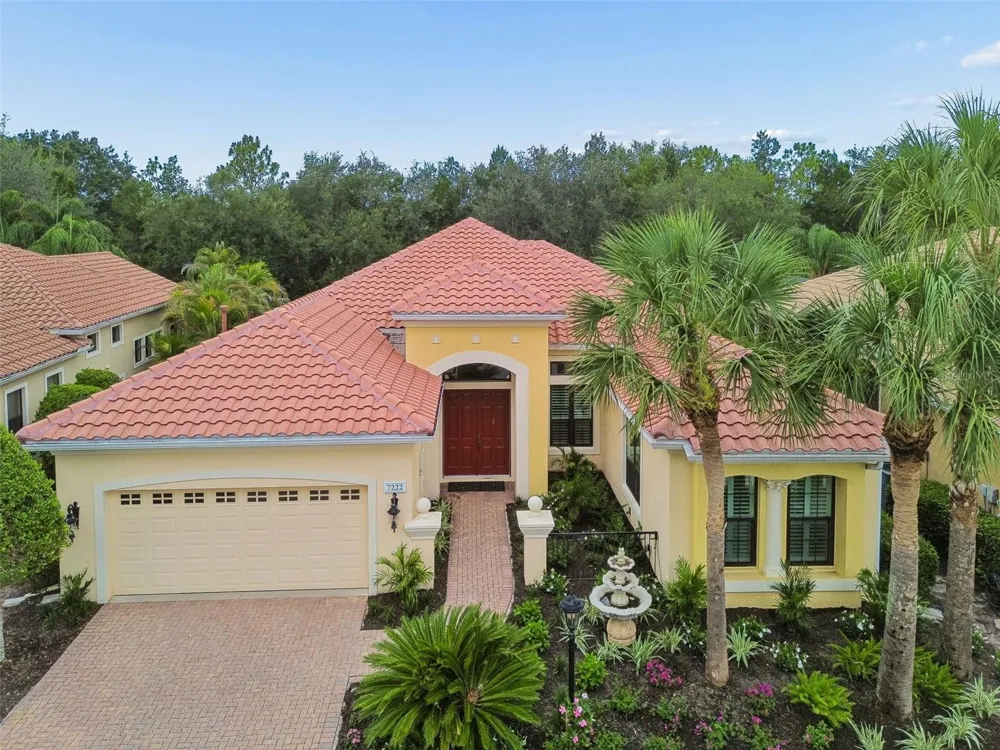 7222 LAKE FOREST GLEN Bradenton, FL 34202