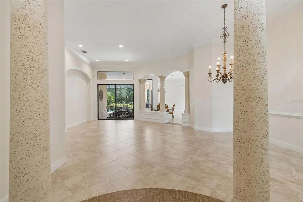 7222 LAKE FOREST GLEN Bradenton, FL 34202