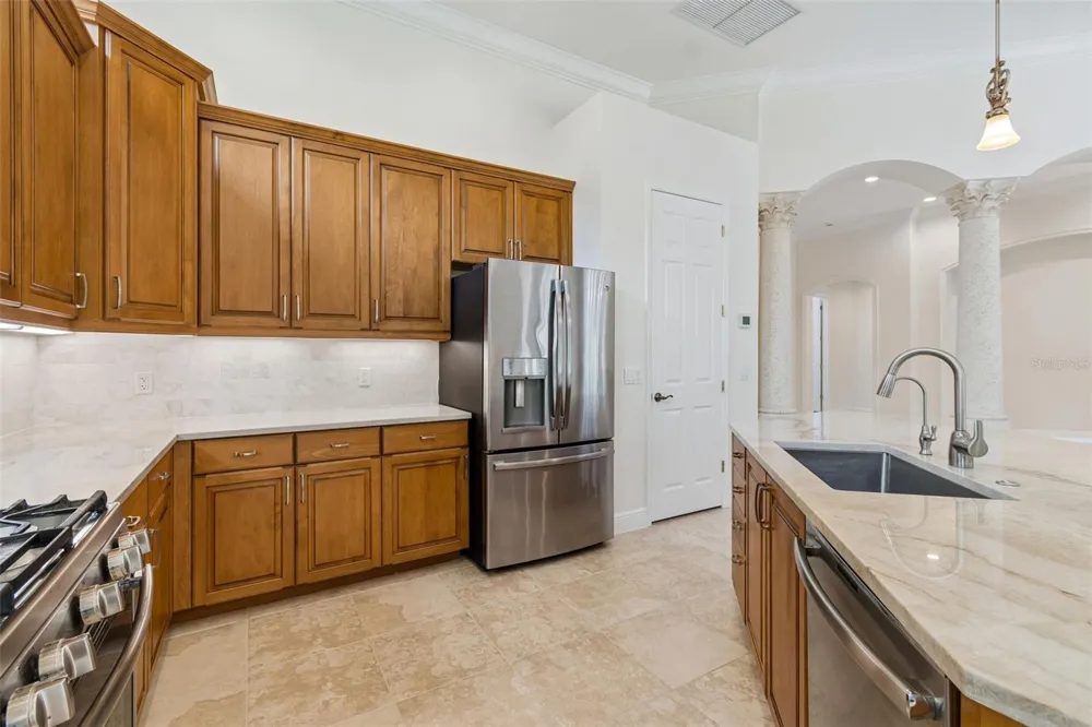 7222 LAKE FOREST GLEN Bradenton, FL 34202