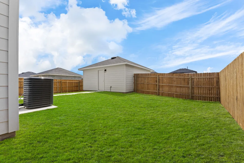 1061 Phantom Hill Boulevard Buda, TX 78610