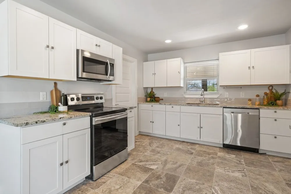 60 Augusta Drive Wimberley, TX 78676