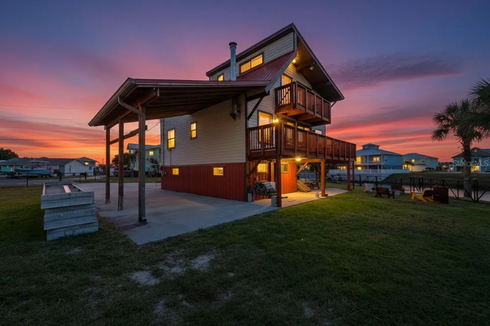 3179 AZALEA DRIVE Hernando Beach, FL 34607