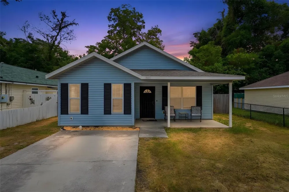 2611 NW 1ST AVENUE ocala, FL 34475