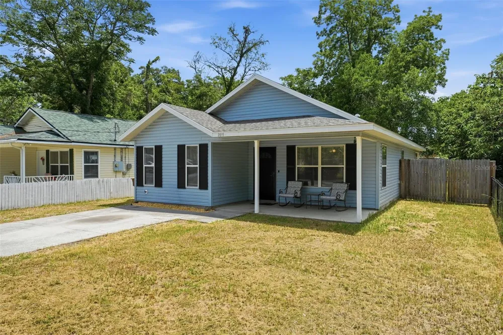 2611 NW 1ST AVENUE ocala, FL 34475