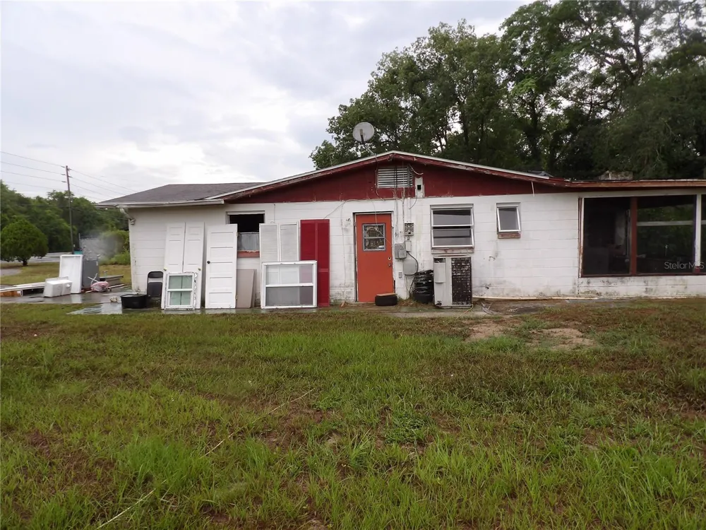 9706 MOON LAKE RD New Port Richey, FL 34654