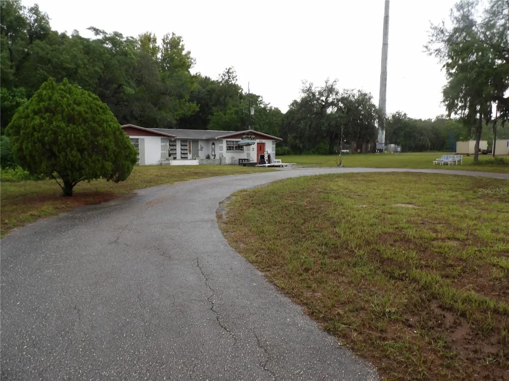 9706 MOON LAKE RD New Port Richey, FL 34654