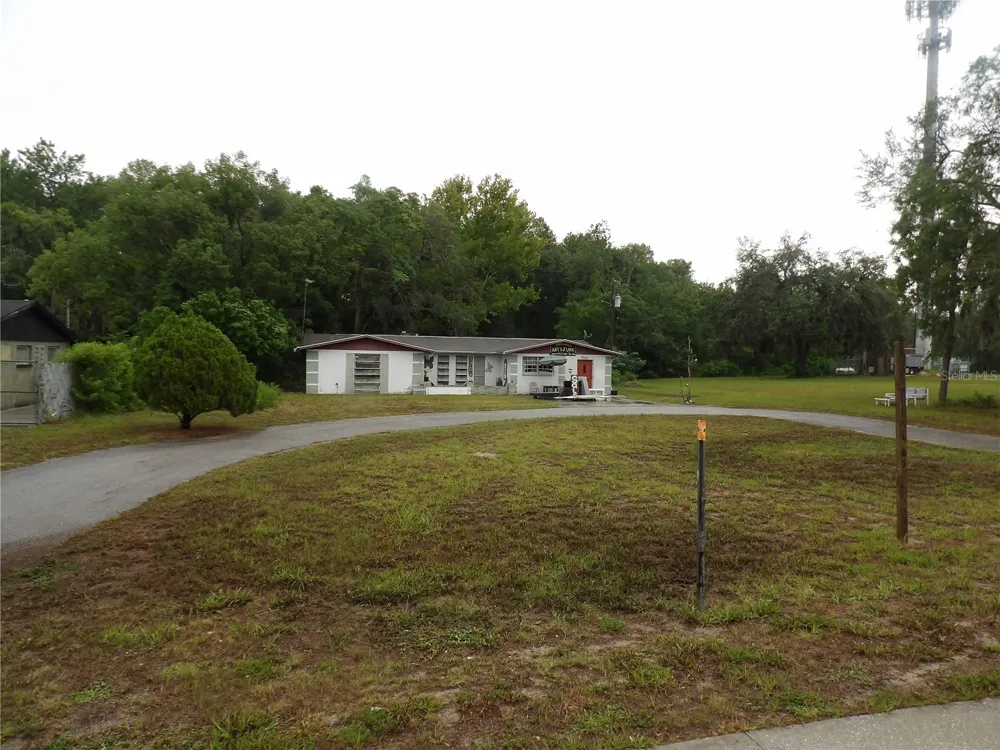 9706 MOON LAKE RD New Port Richey, FL 34654