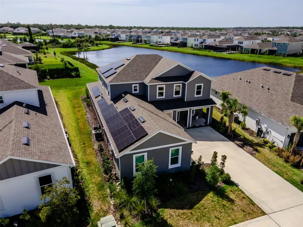 9121 RADIANT CIRCLE Sarasota, FL 34241