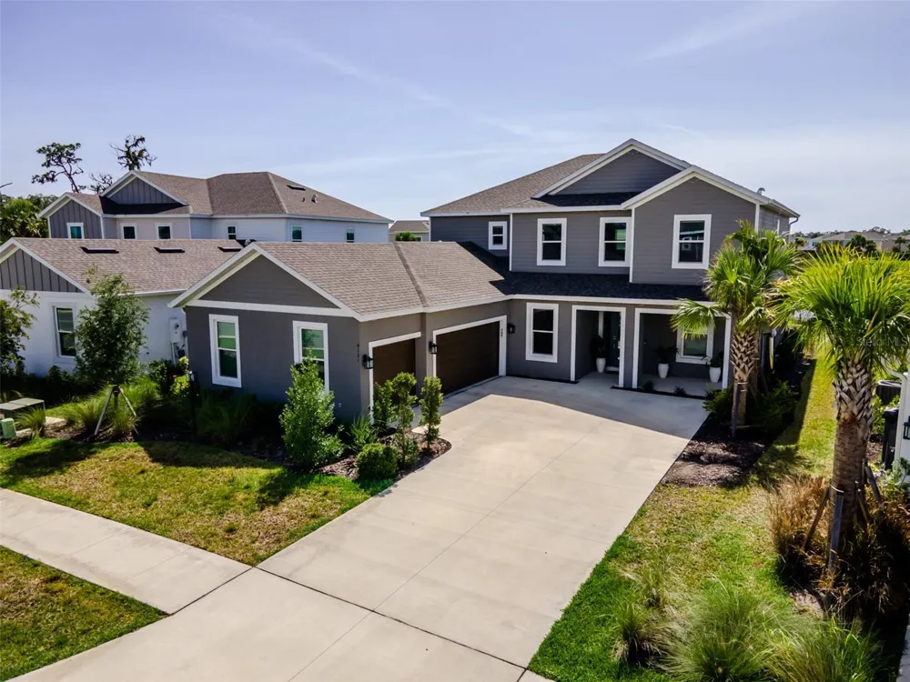 9121 RADIANT CIRCLE Sarasota, FL 34241