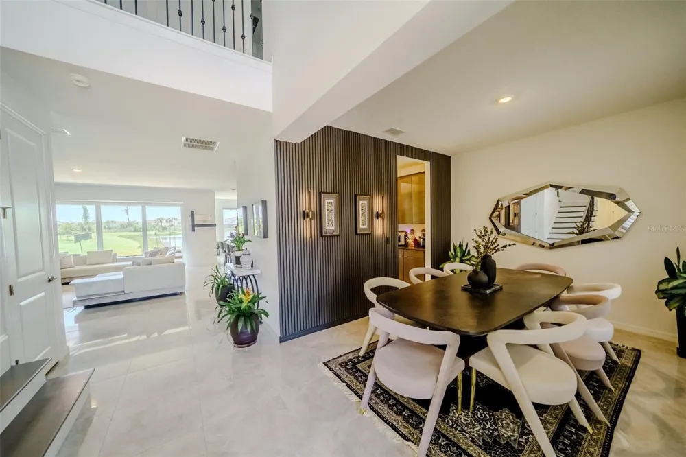 9121 RADIANT CIRCLE Sarasota, FL 34241