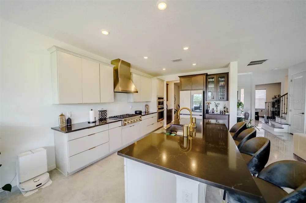 9121 RADIANT CIRCLE Sarasota, FL 34241