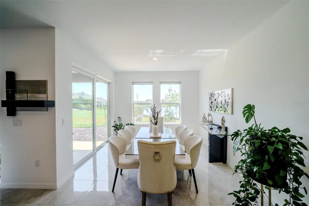 9121 RADIANT CIRCLE Sarasota, FL 34241