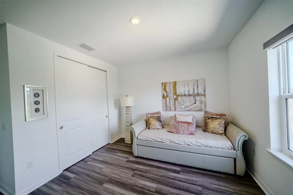 9121 RADIANT CIRCLE Sarasota, FL 34241