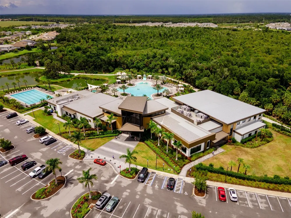 9121 RADIANT CIRCLE Sarasota, FL 34241