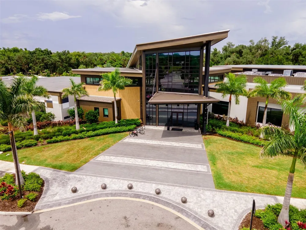 9121 RADIANT CIRCLE Sarasota, FL 34241