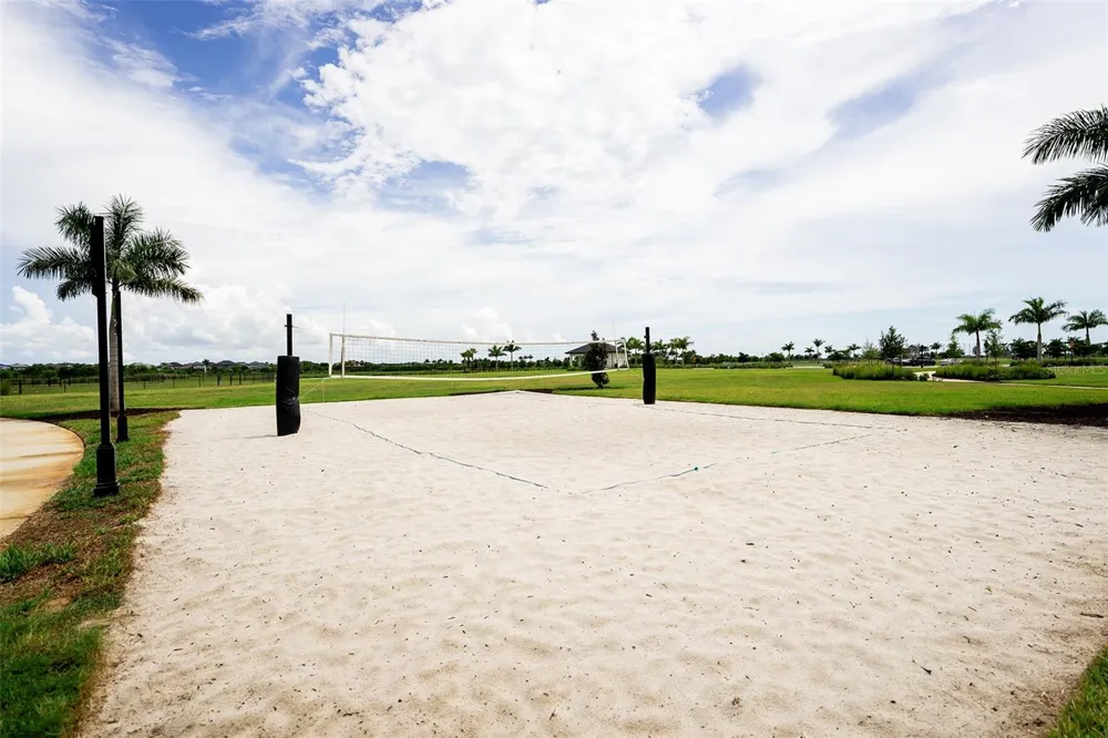 9121 RADIANT CIRCLE Sarasota, FL 34241
