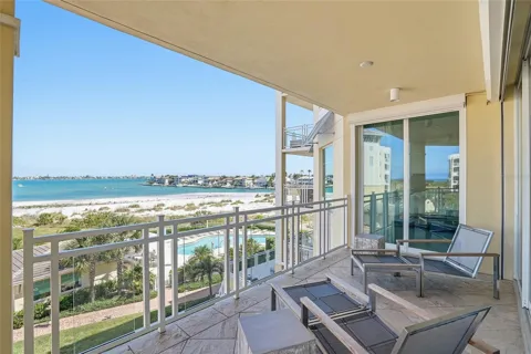 650 COLLANY ROAD #401